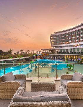 EOS BEACH RESORT